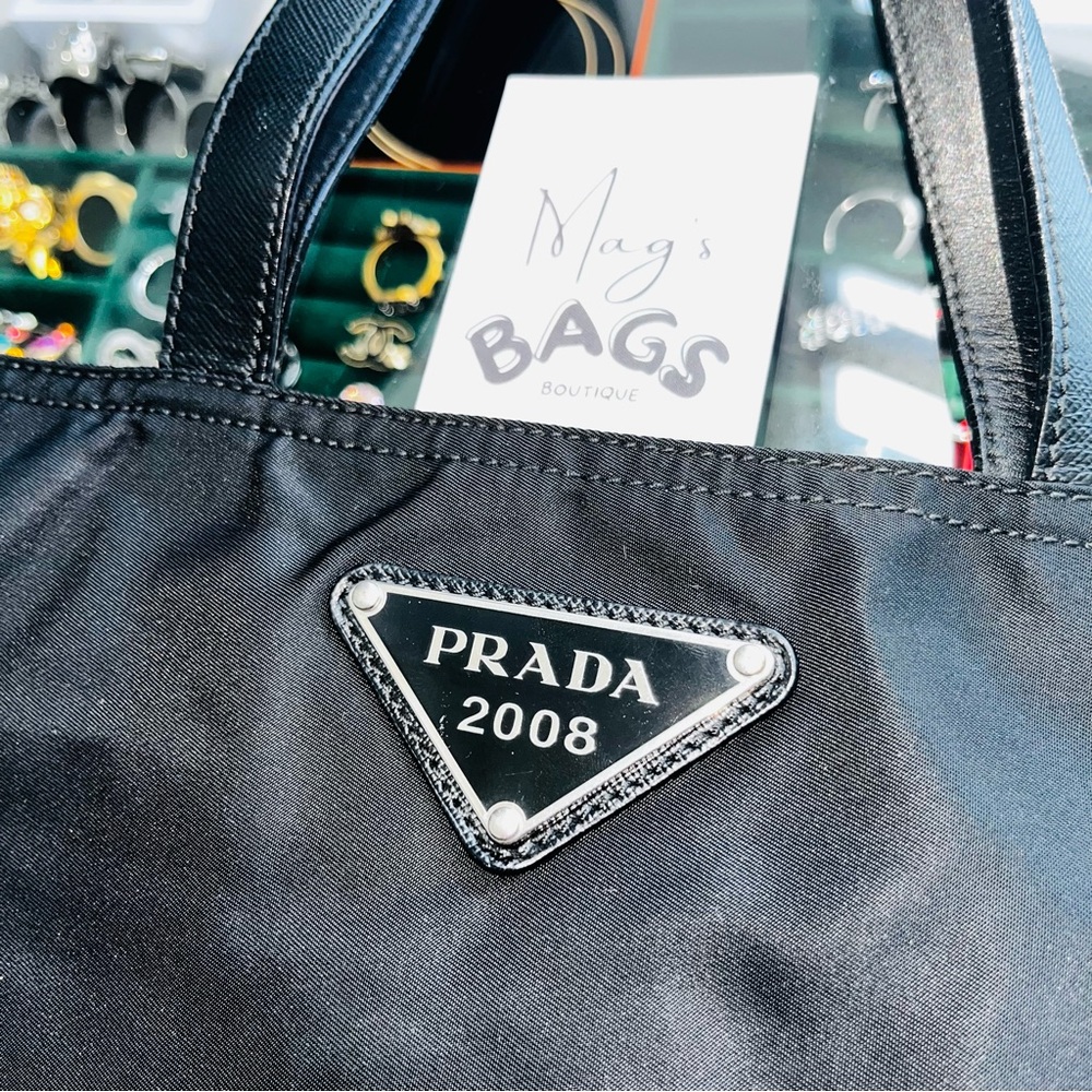🏀 Prada: Basketball Bear Olympics Limited Edition Tote Bag - Picture 3 of 16